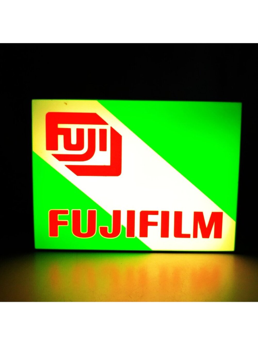 Retro Fujifilm LED Light Box Sign – 9.5" x 7.5" USB Powered – Retro Photography